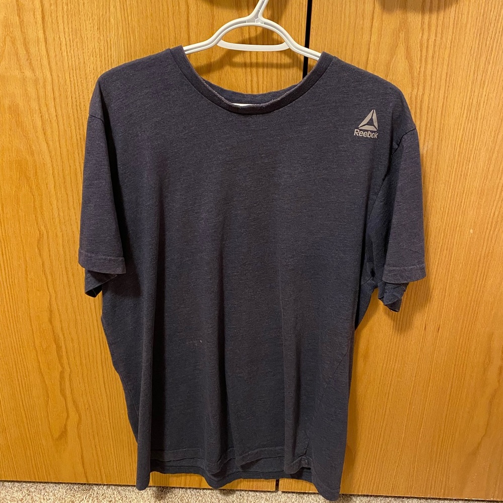 2/$20 ❤️- SHIRT | Men’s Reebok shirt size large